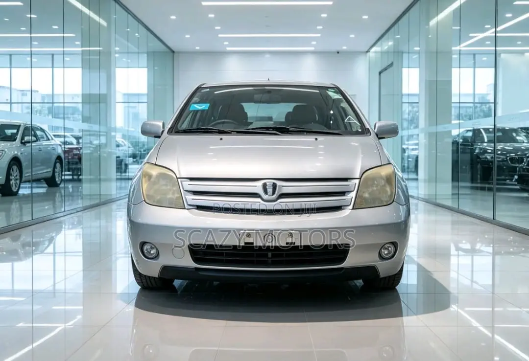 Toyota IST 2005 Silver