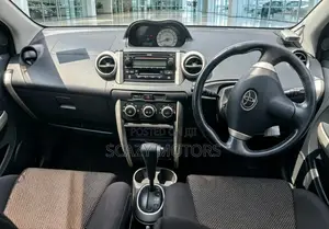 Toyota IST 2005 Silver