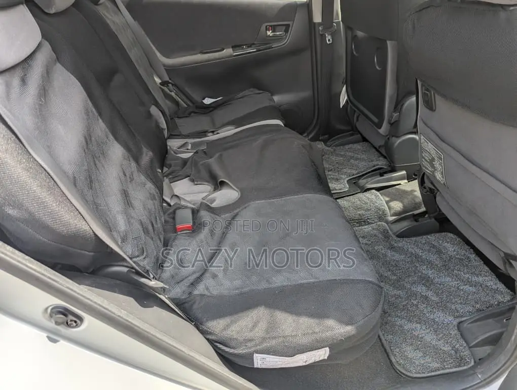 Toyota Corolla Spacio 2003 Silver