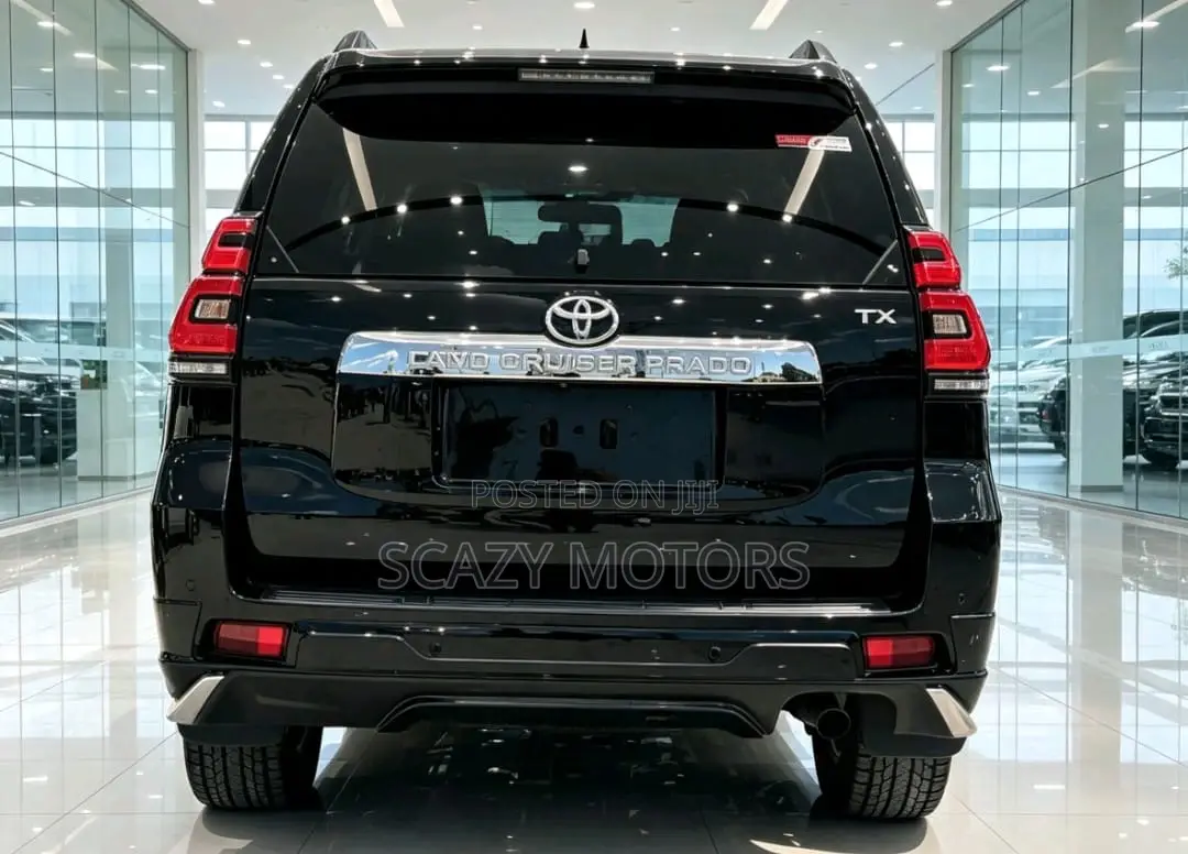 Toyota Land Cruiser Prado 2023 Black