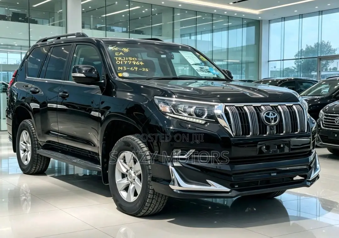 Toyota Land Cruiser Prado 2023 Black