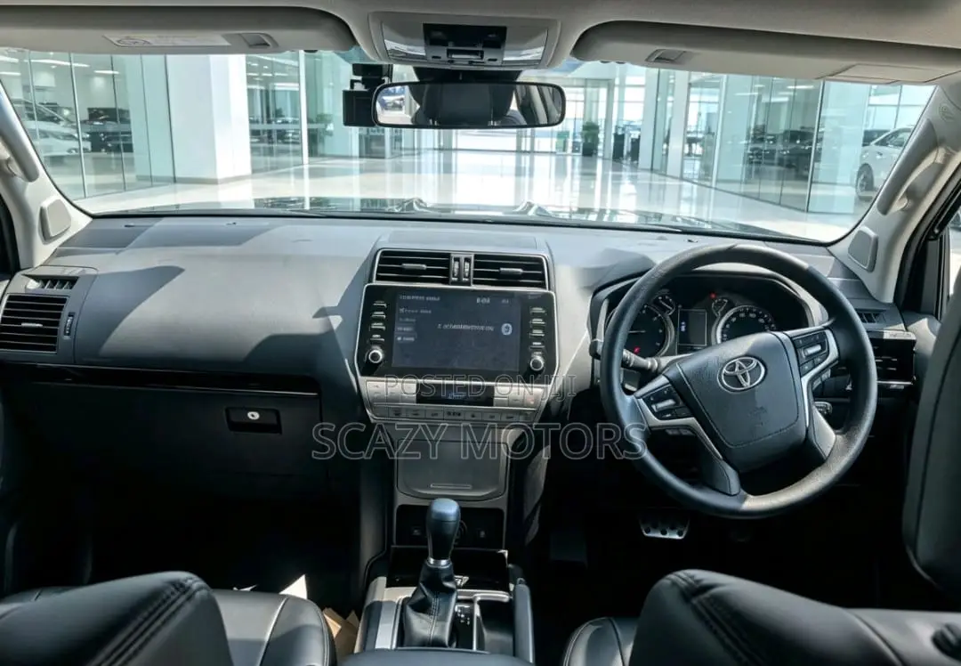 Toyota Land Cruiser Prado 2023 Black