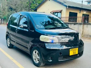 Toyota Porte 2007 Black