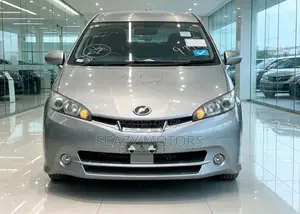 Toyota Wish 2010 Silver