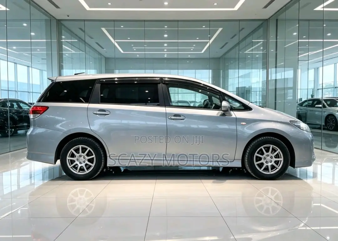 Toyota Wish 2010 Silver