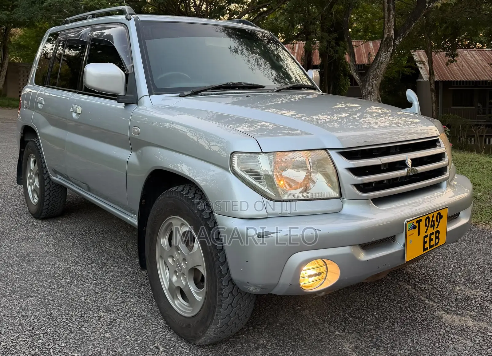 Mitsubishi Pajero 2000i IO 2005 Silver