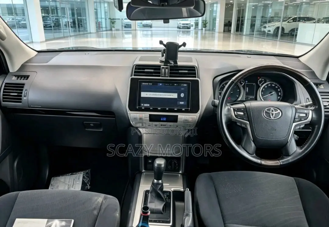 Toyota Land Cruiser Prado 2021 Black