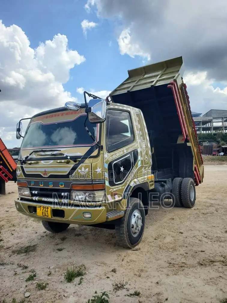 Mitsubishi Fuso Tipper