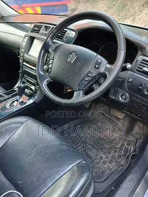 Toyota Crown 2009 White