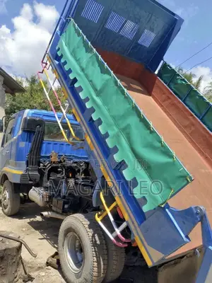 Mitsubishi Fuso Tipper