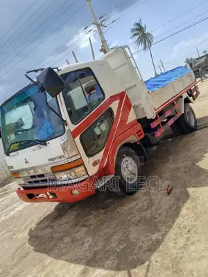 Mitsubishi Fuso Tipper