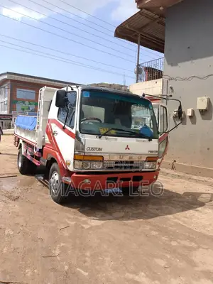 Mitsubishi Fuso Tipper