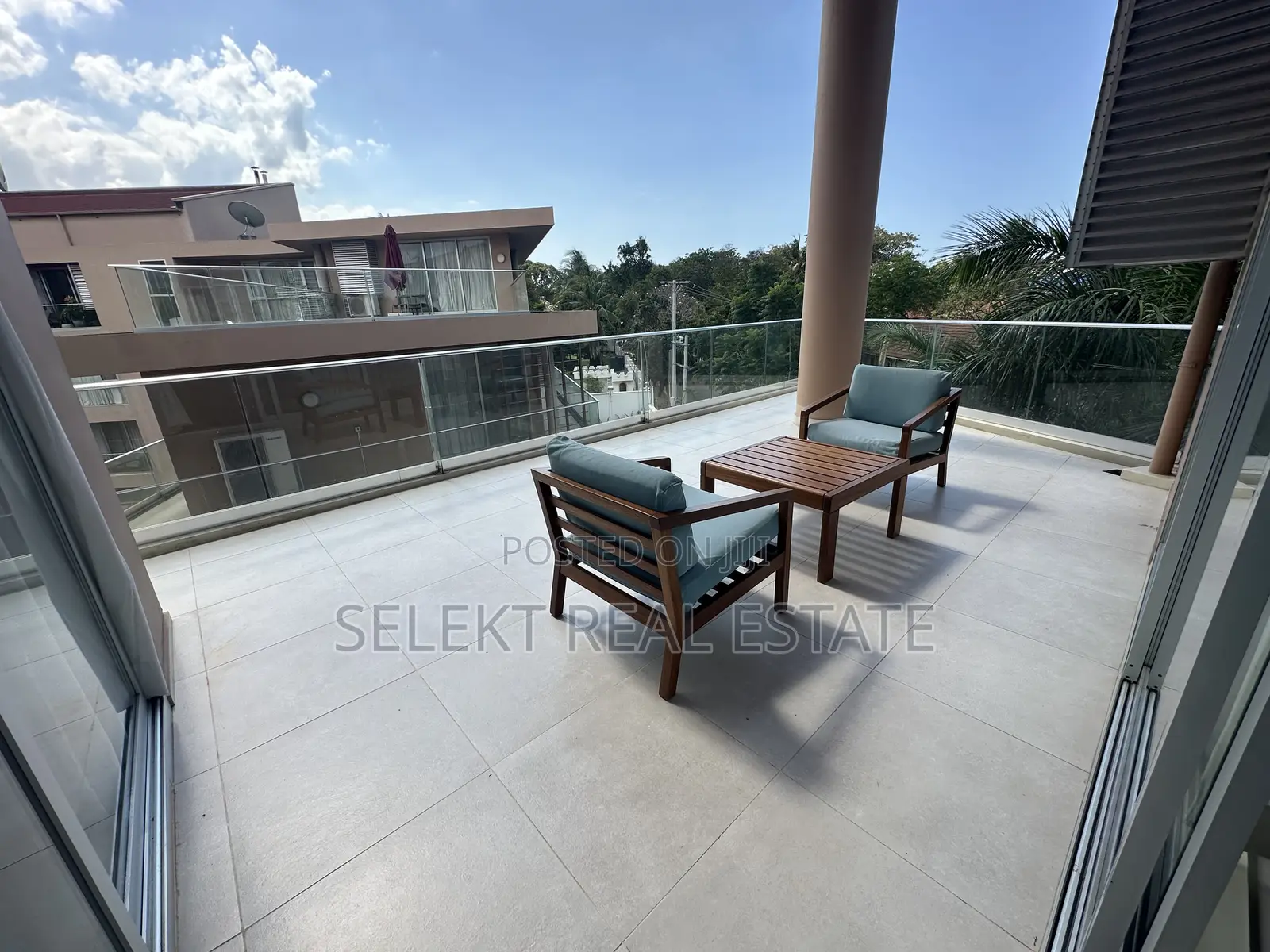 Furnished 4bdrm Penthouse in Oyster Bay for rent