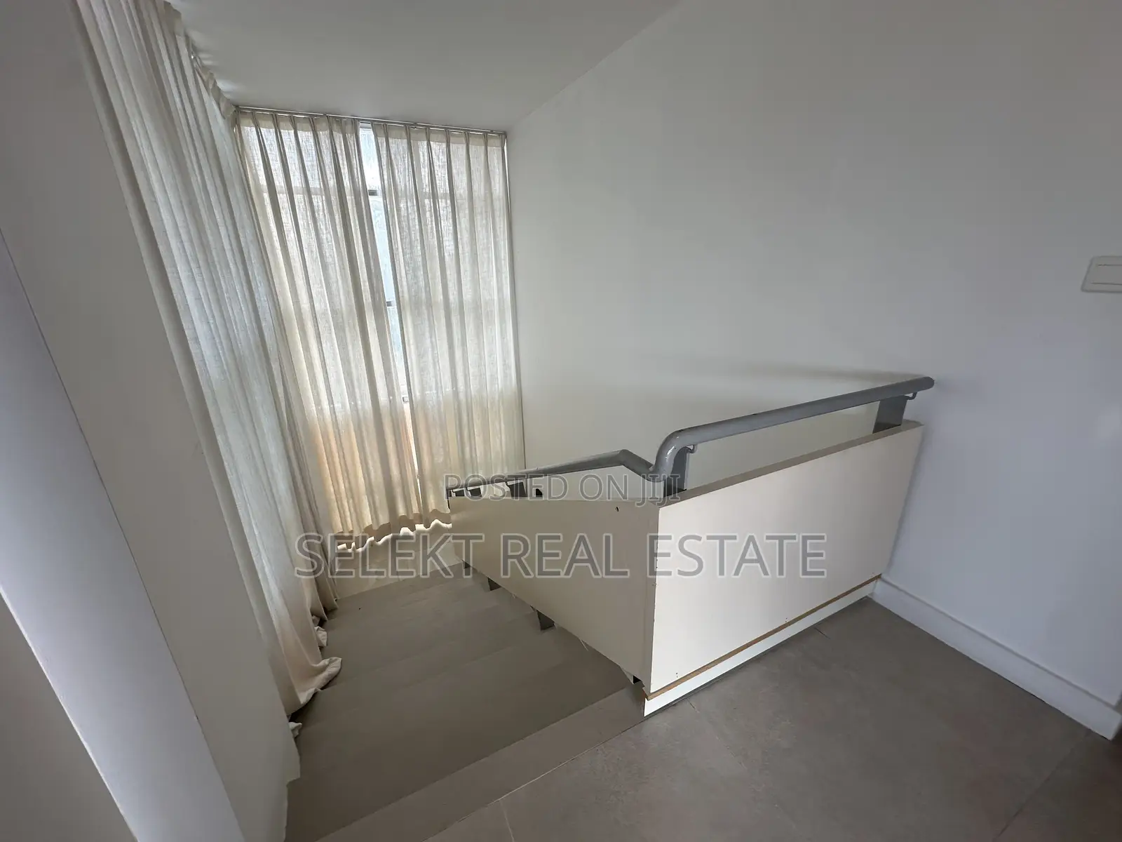 Furnished 4bdrm Penthouse in Oyster Bay for rent
