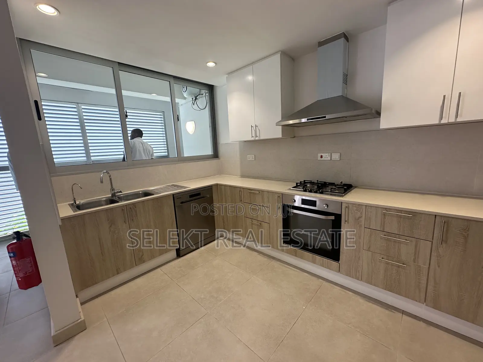 Furnished 3bdrm Apartment in Oyster Bay for rent