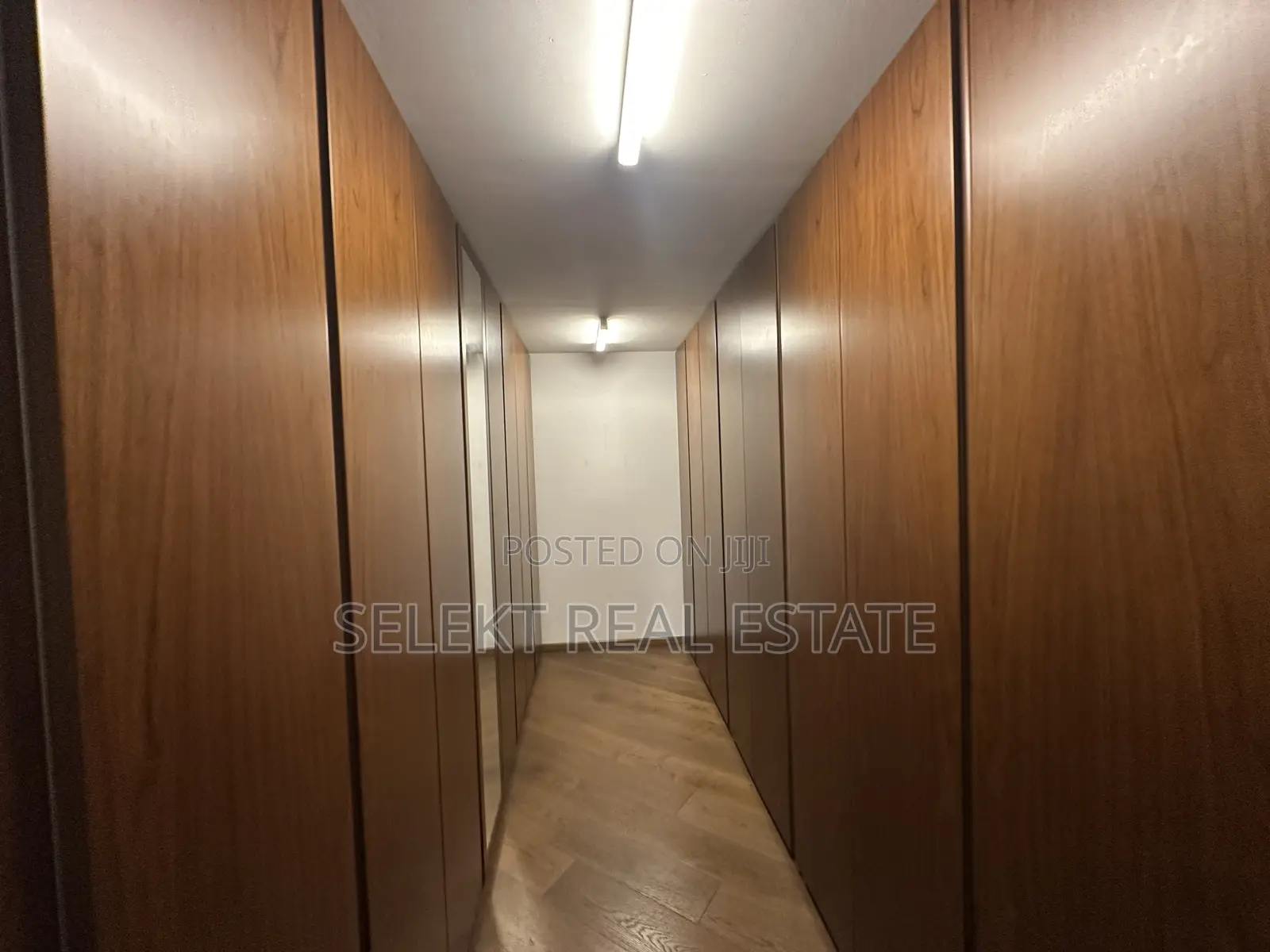 Furnished 3bdrm Apartment in Oyster Bay for rent