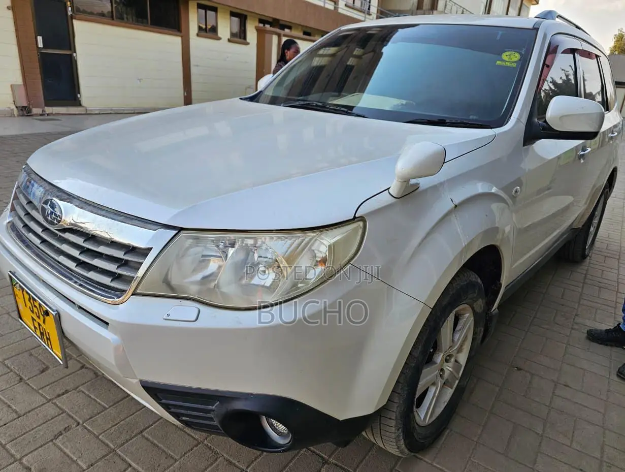Subaru Forester 2009 White