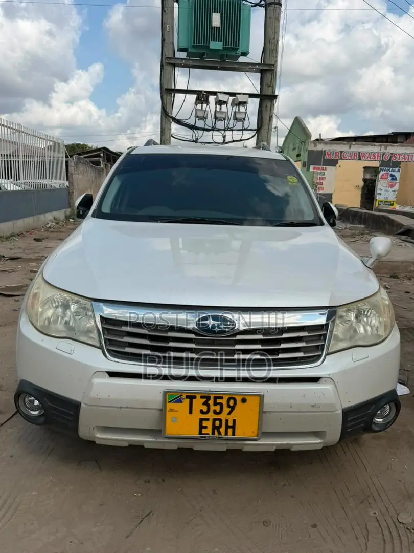 Subaru Forester 2009 White