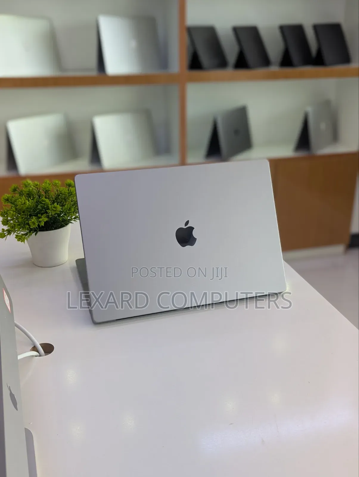 Laptop Apple MacBook Pro 2023 M2 16GB Apple M2 SSD 512GB