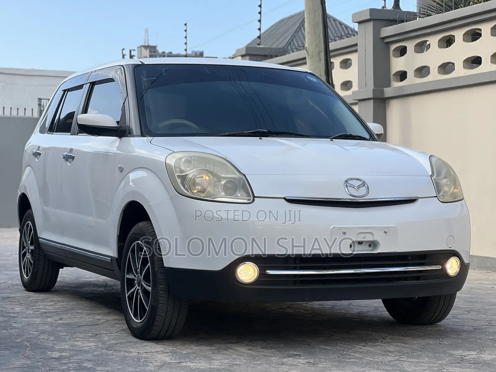 Mazda Verisa 2011 White