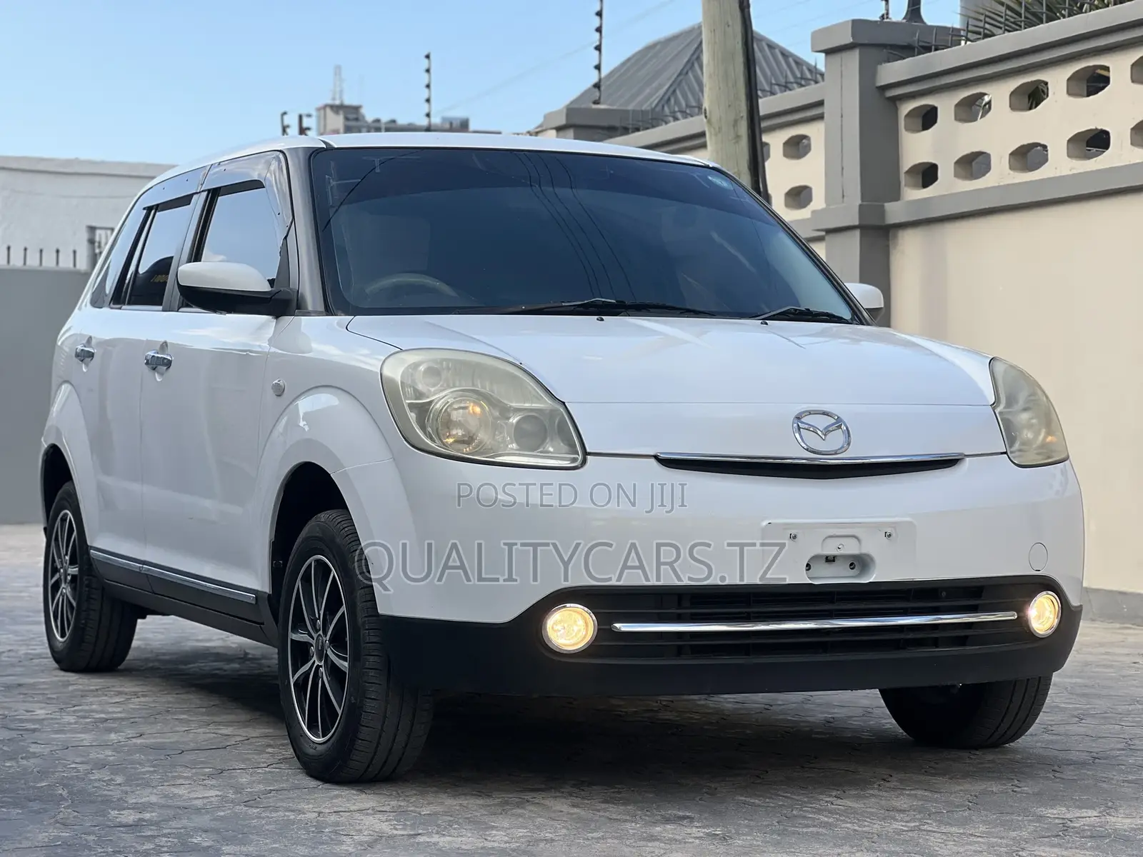 Mazda Verisa 2011 White