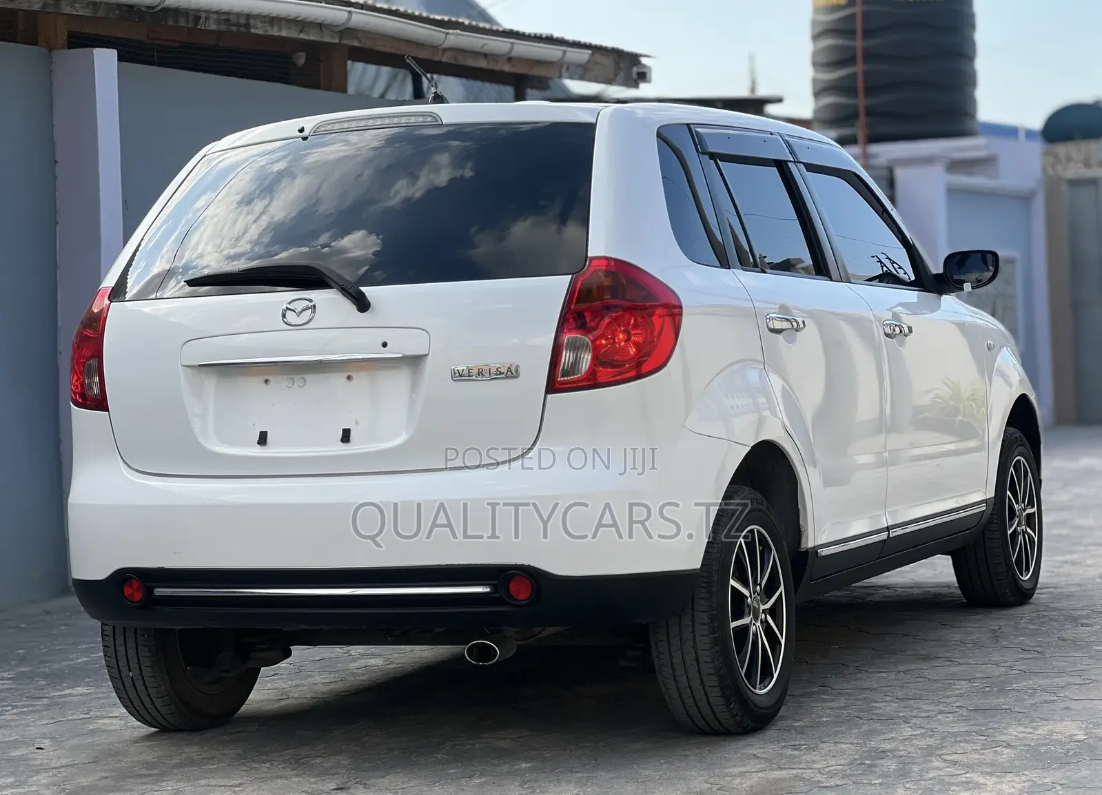 Mazda Verisa 2011 White