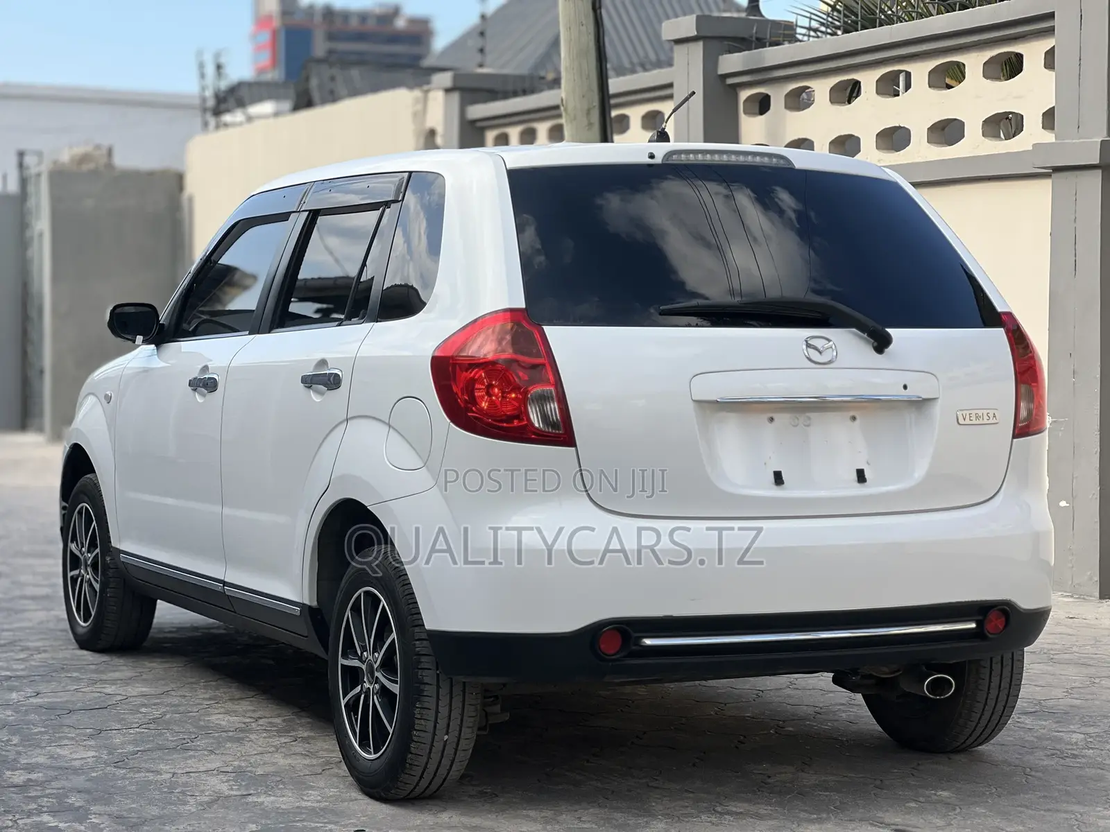 Mazda Verisa 2011 White