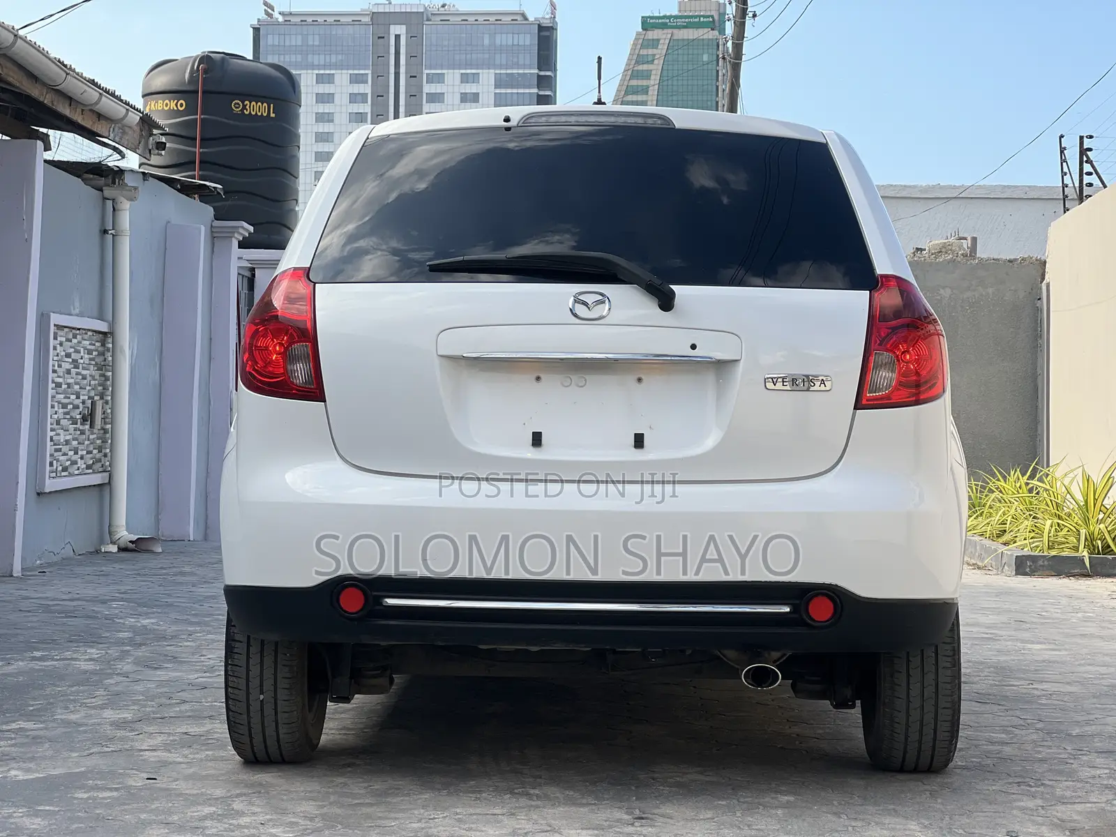 Mazda Verisa 2011 White