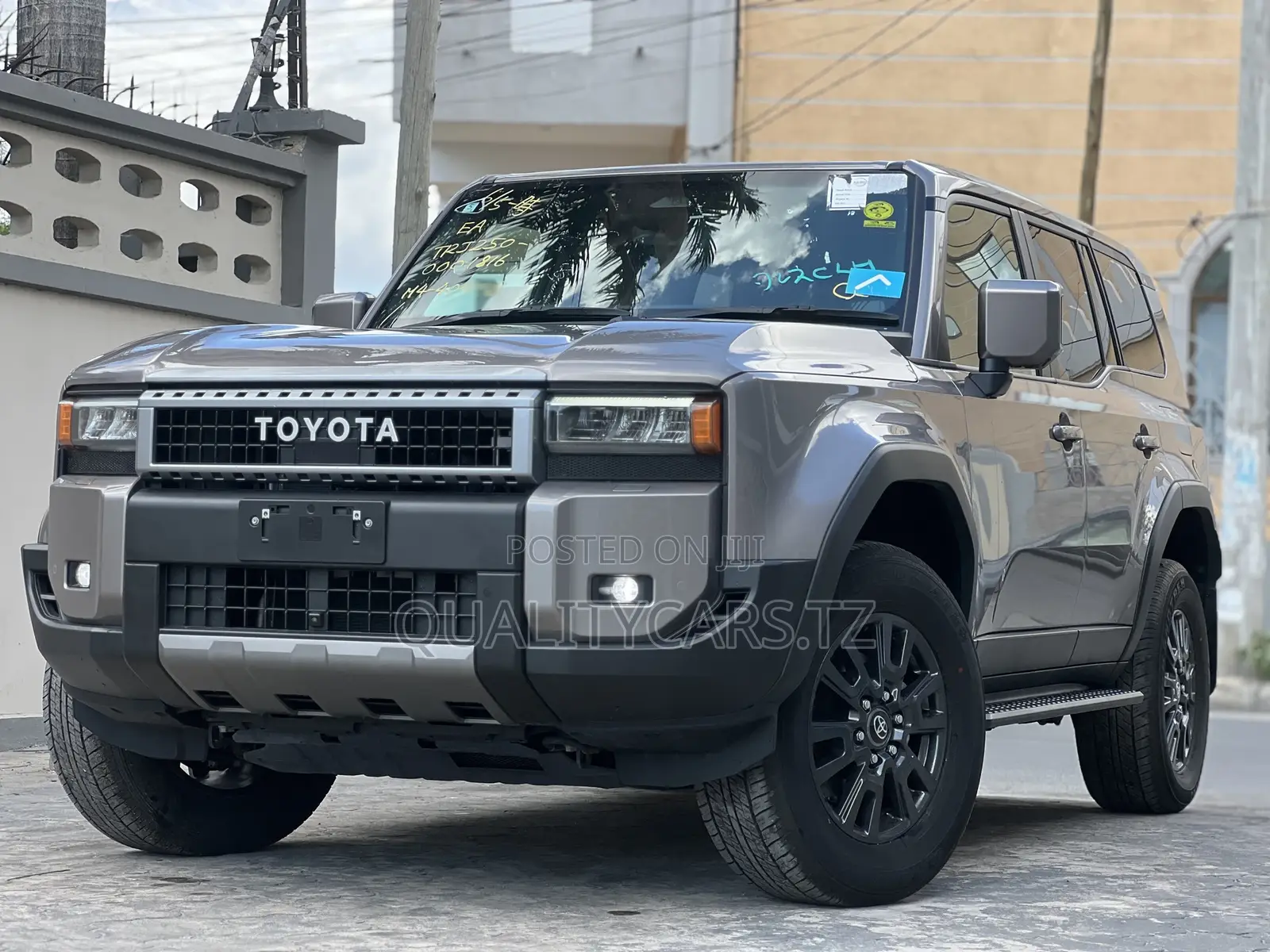Toyota Land Cruiser Prado 2.7 2024 Gray