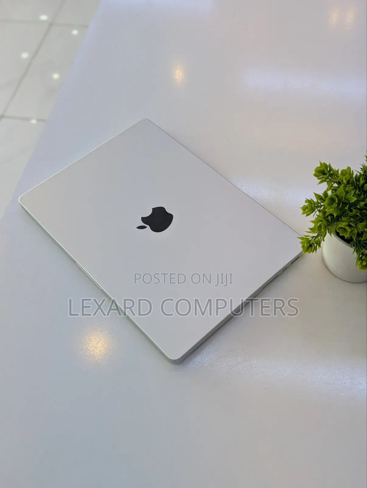 Laptop Apple MacBook Pro 2023 M2 16GB Intel Core M2 SSD 512GB