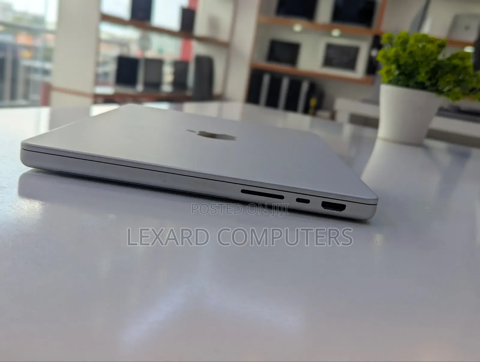 Laptop Apple MacBook Pro 2023 M2 16GB Intel Core M2 SSD 512GB