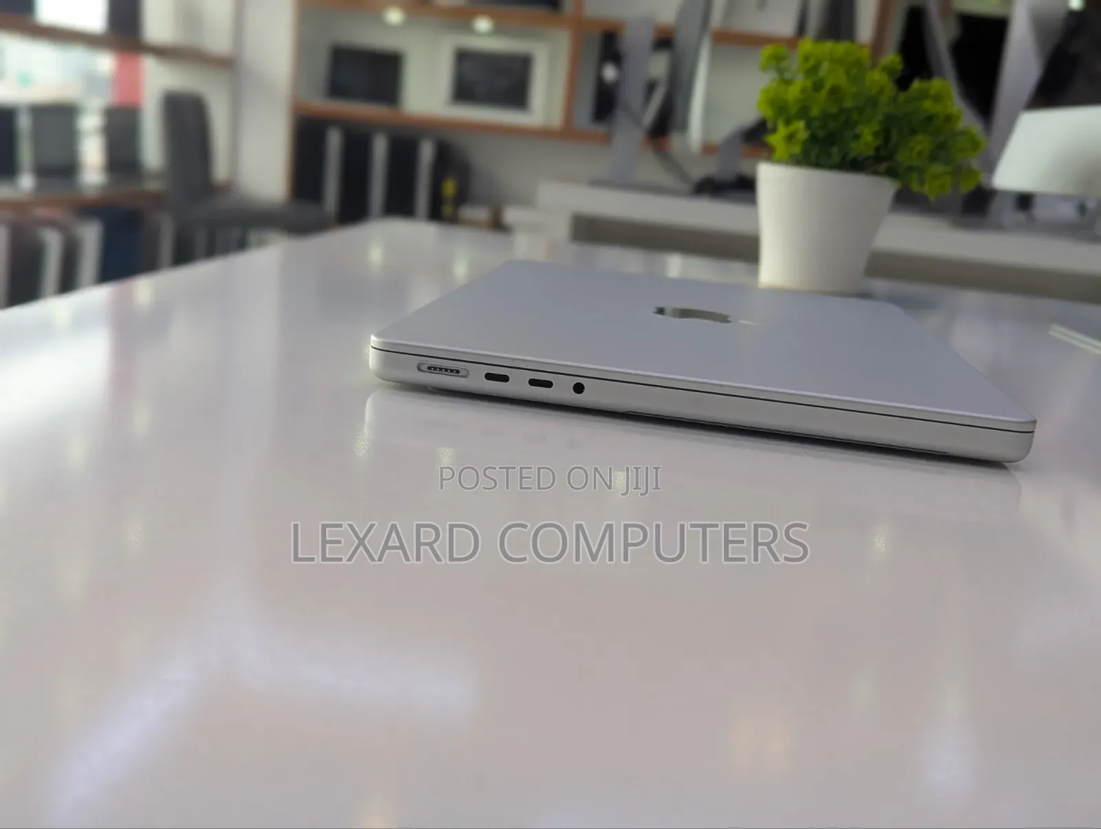 Laptop Apple MacBook Pro 2023 M2 16GB Intel Core M2 SSD 512GB