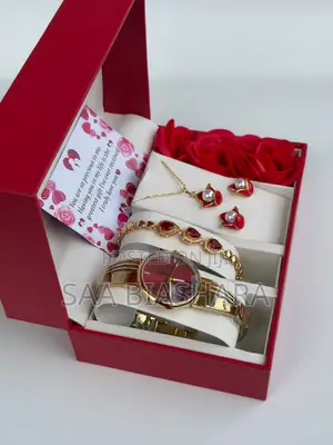 Calvin Klein Gold and Red Ladies Set for Girlfriends Day Gift