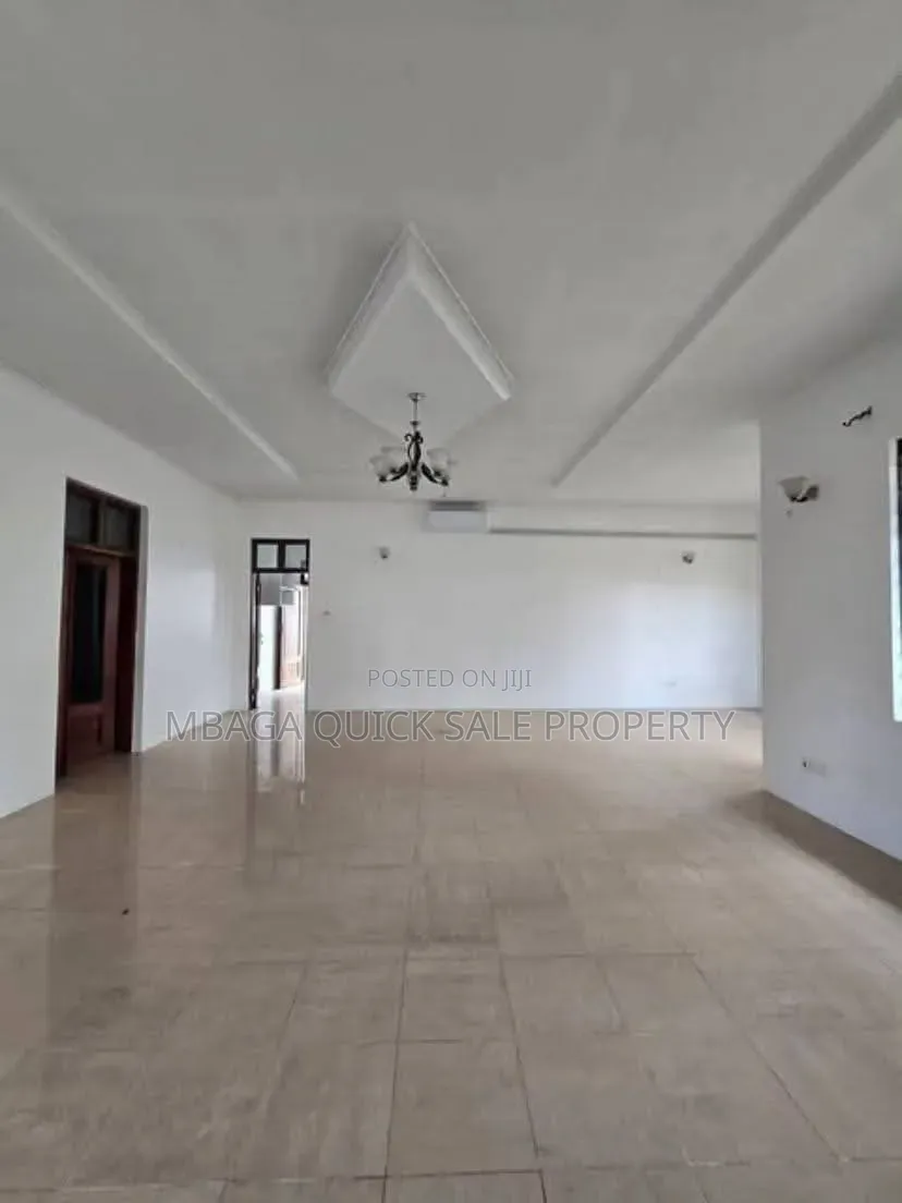 4bdrm House in Mbezi Beach, Masaki for rent