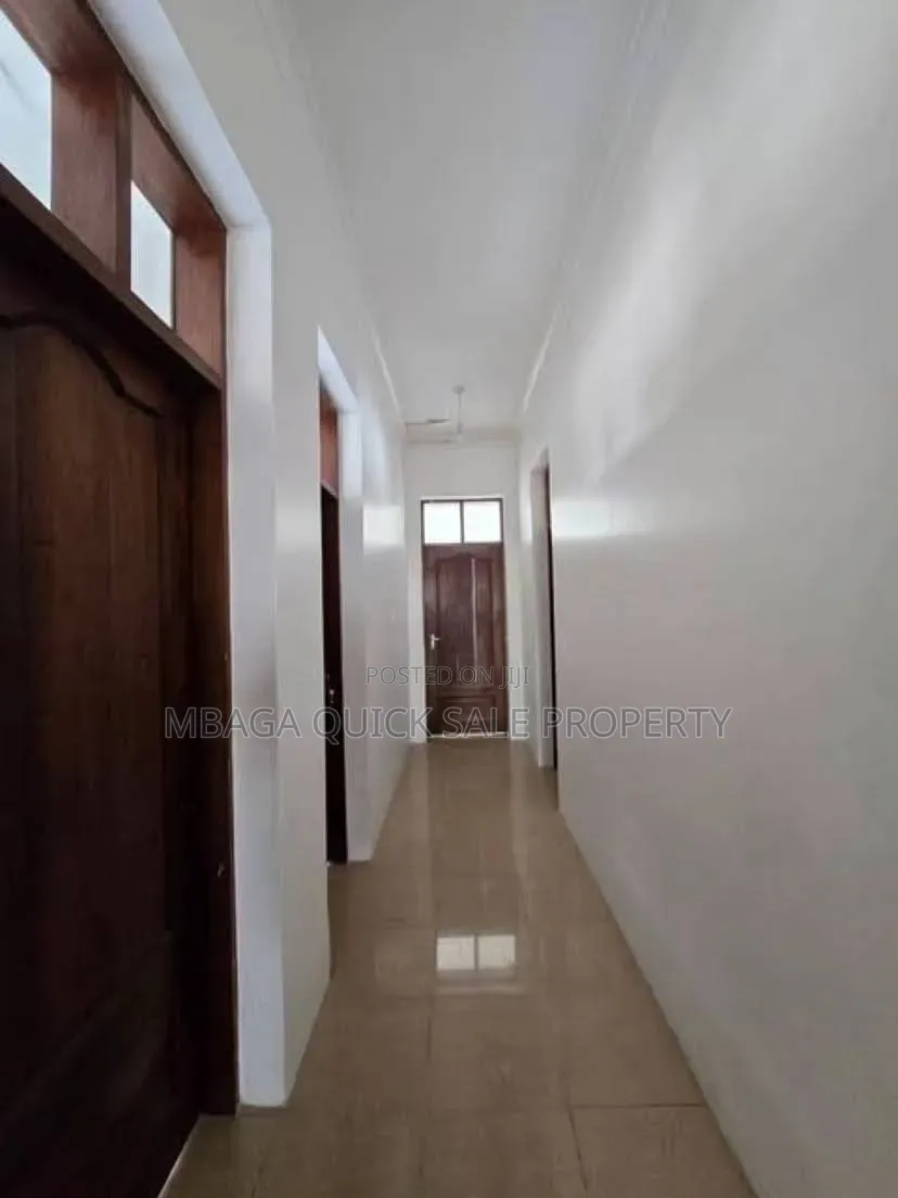 4bdrm House in Mbezi Beach, Masaki for rent