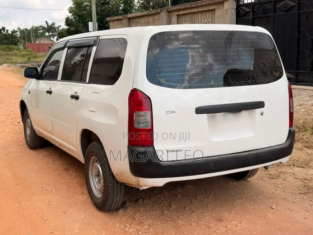 Toyota Probox 1.3 DX 2WD 2011 White