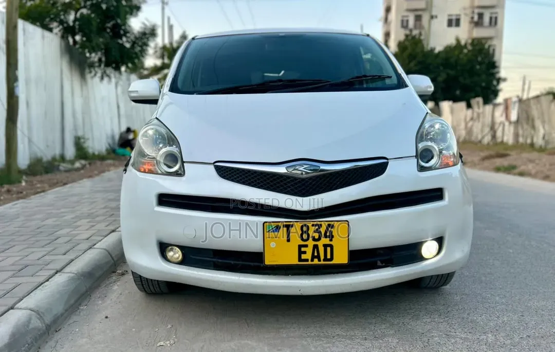 Toyota Ractis 2008 White