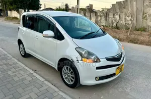 Toyota Ractis 2008 White