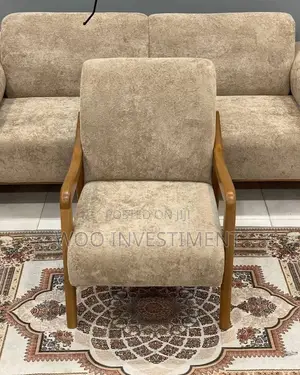  Classic 3-Seater Sofa