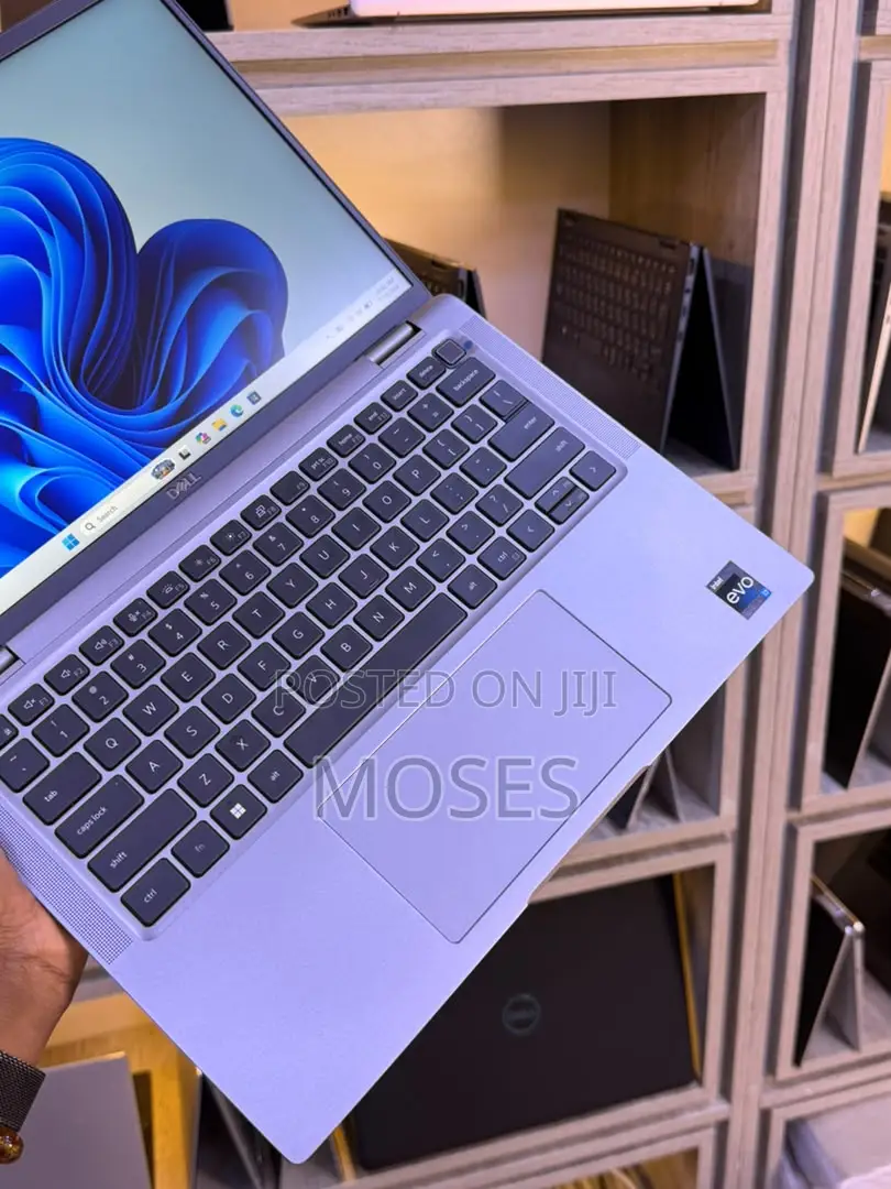 Laptop Dell Latitude 7440 32GB Intel Core i7 SSD 512GB