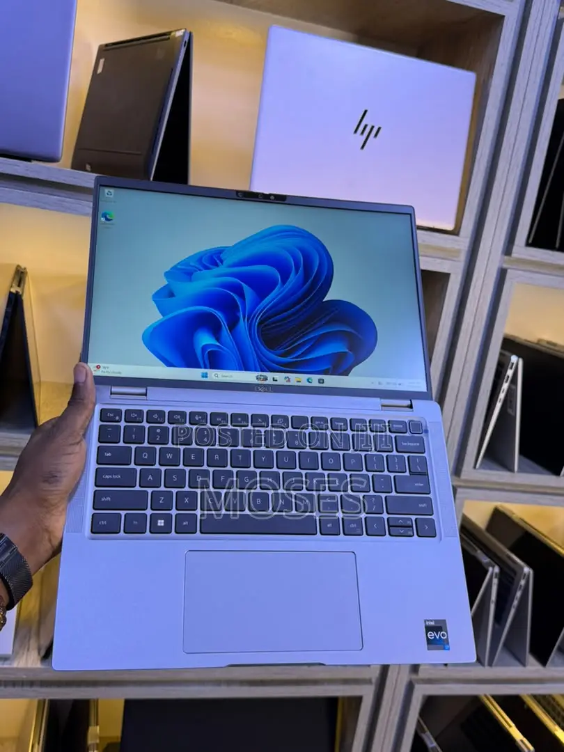 Laptop Dell Latitude 7440 32GB Intel Core i7 SSD 512GB