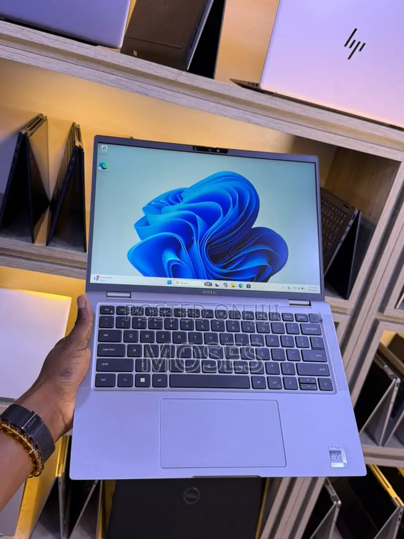 Laptop Dell Latitude 7440 32GB Intel Core i7 SSD 512GB