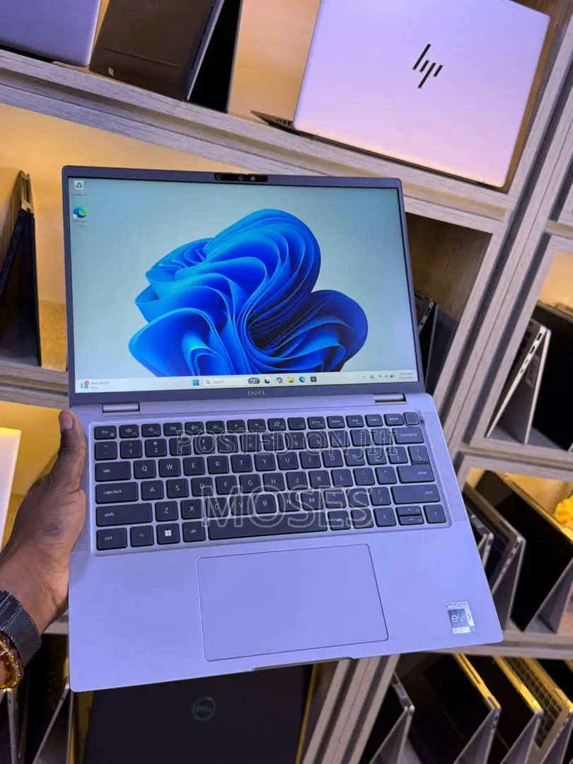 Laptop Dell Latitude 7440 32GB Intel Core i7 SSD 512GB