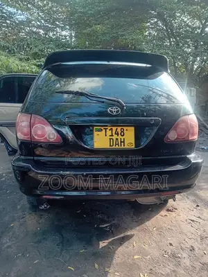Toyota Harrier 2003 Black