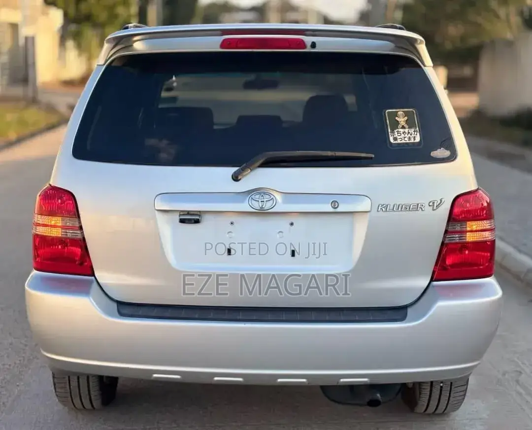 Toyota Kluger 2002 Silver