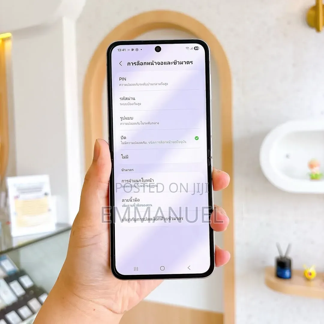 New Samsung Z 16 GB Gray