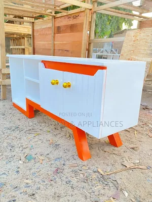 Showcase High Quality Color White Maroon