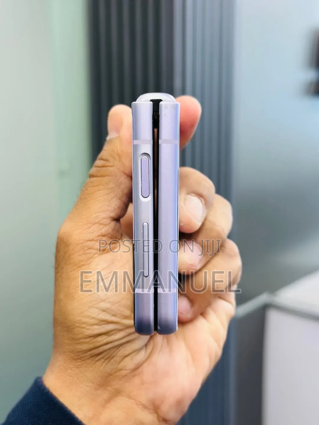 New Samsung Z 16 GB Gray