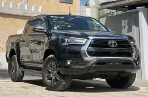 Toyota Hilux 2024 Black