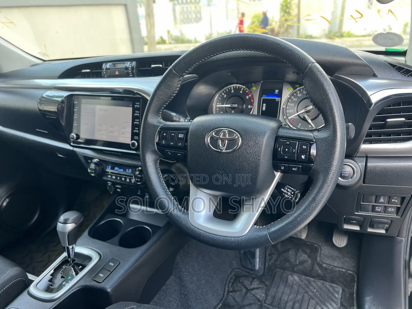 Toyota Hilux 2024 Black